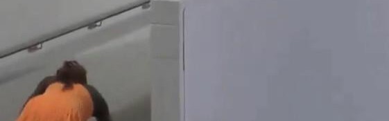 B体育-怒摔球拍被拍下！高芙不满澳网直播：我们一点隐私都没有了