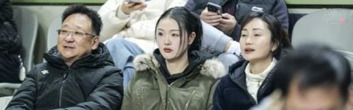 B体育登录入口-老婆来看球压力大？张常宁现身同曦主场，吴冠希连丢关键罚球